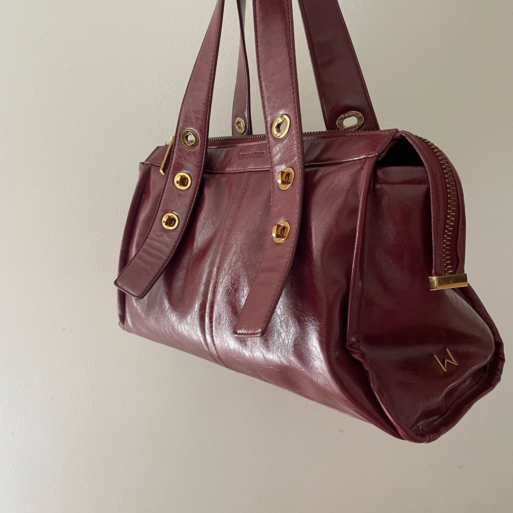 Elegant Burgundy Leather Handbag